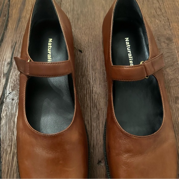 Naturalizer Brown Flats - Picture 3 of 7